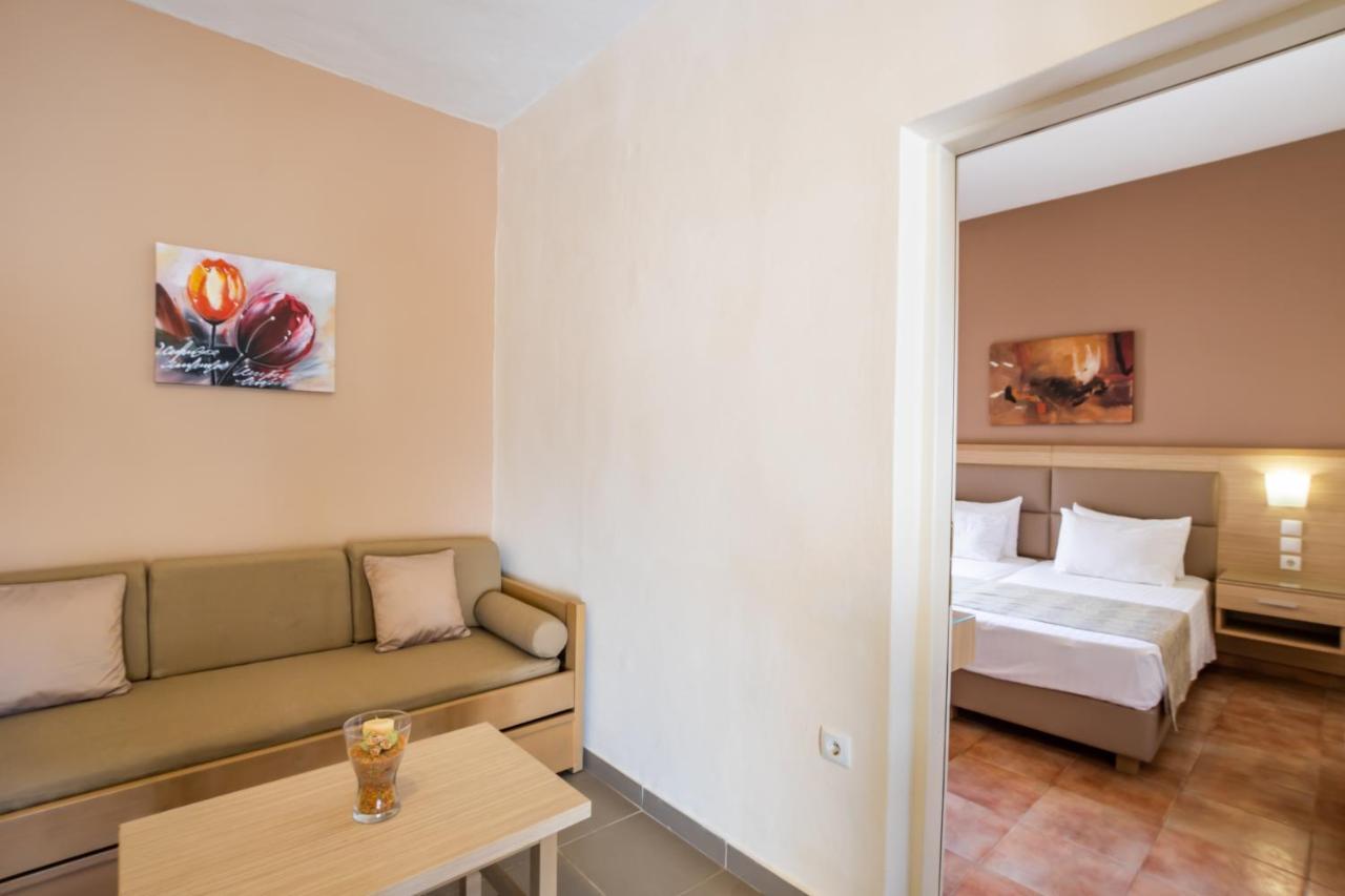 Aphrodite Luxury Studios & Apartments Kárpathos Eksteriør billede