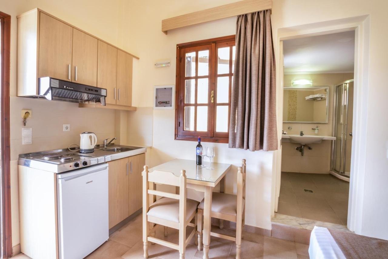 Aphrodite Luxury Studios & Apartments Kárpathos Eksteriør billede