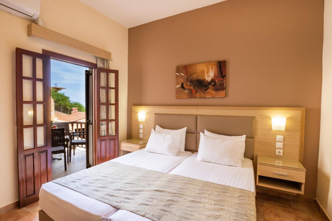 Aphrodite Luxury Studios & Apartments Kárpathos Eksteriør billede