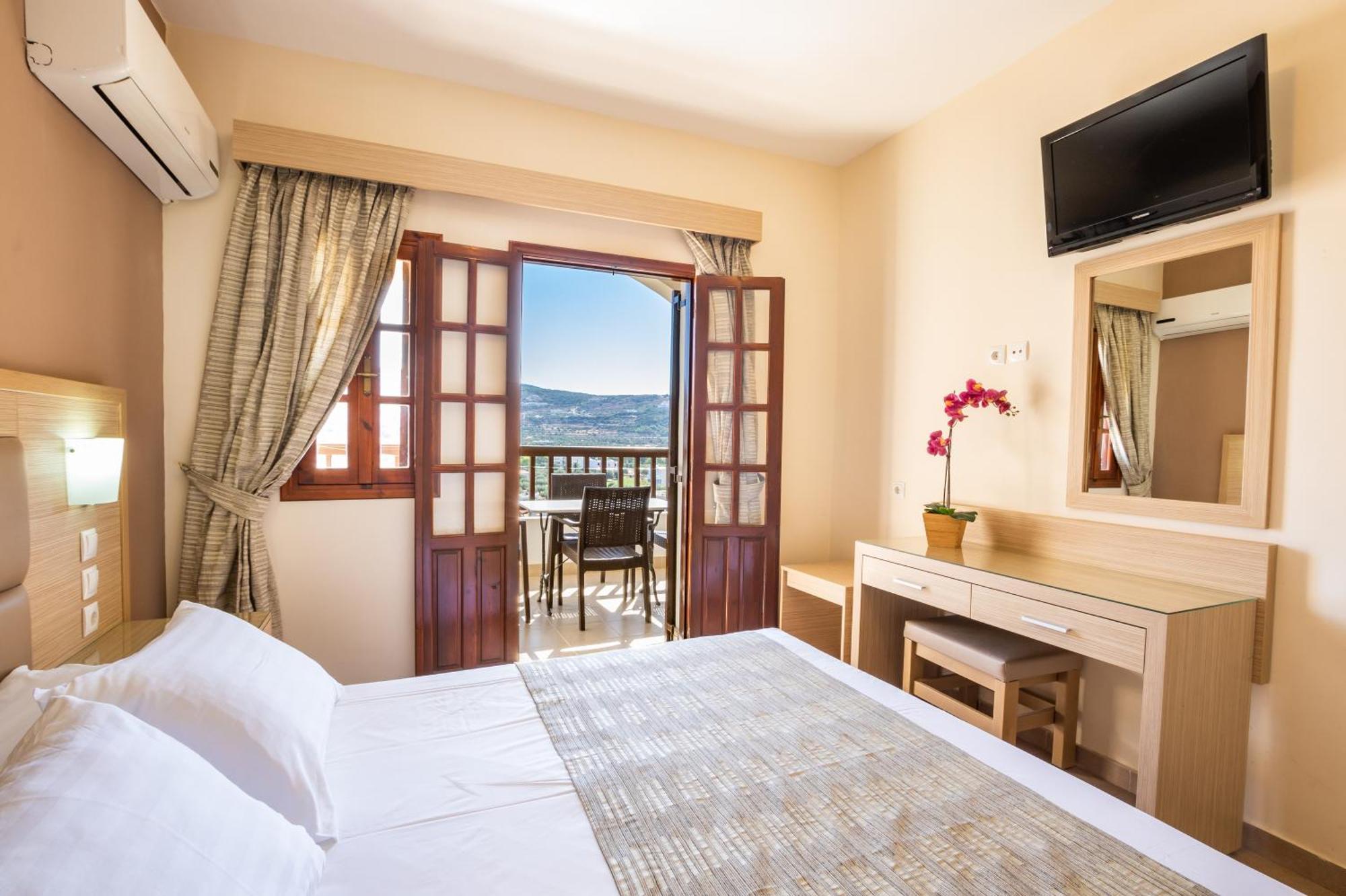 Aphrodite Luxury Studios & Apartments Kárpathos Eksteriør billede