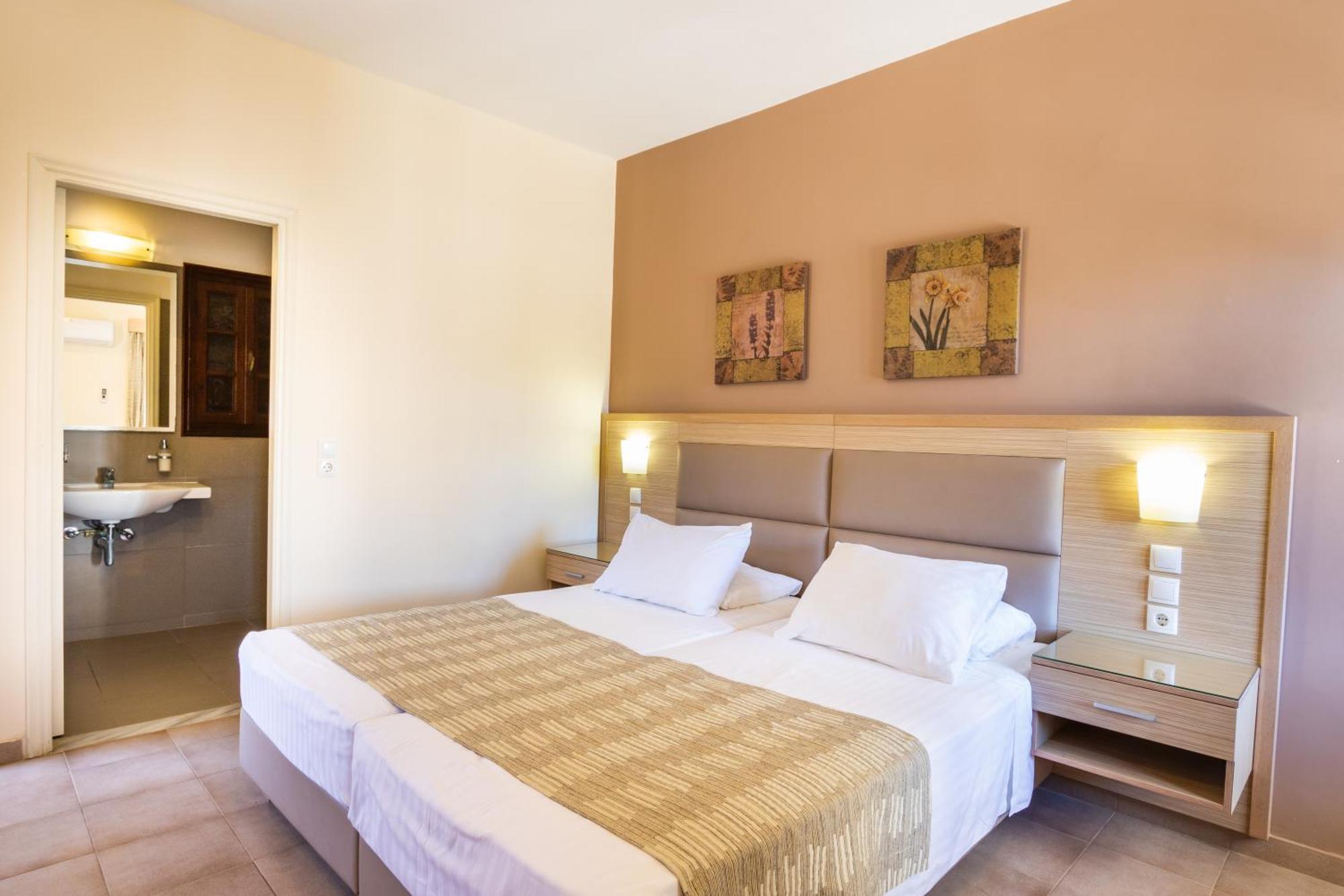 Aphrodite Luxury Studios & Apartments Kárpathos Eksteriør billede